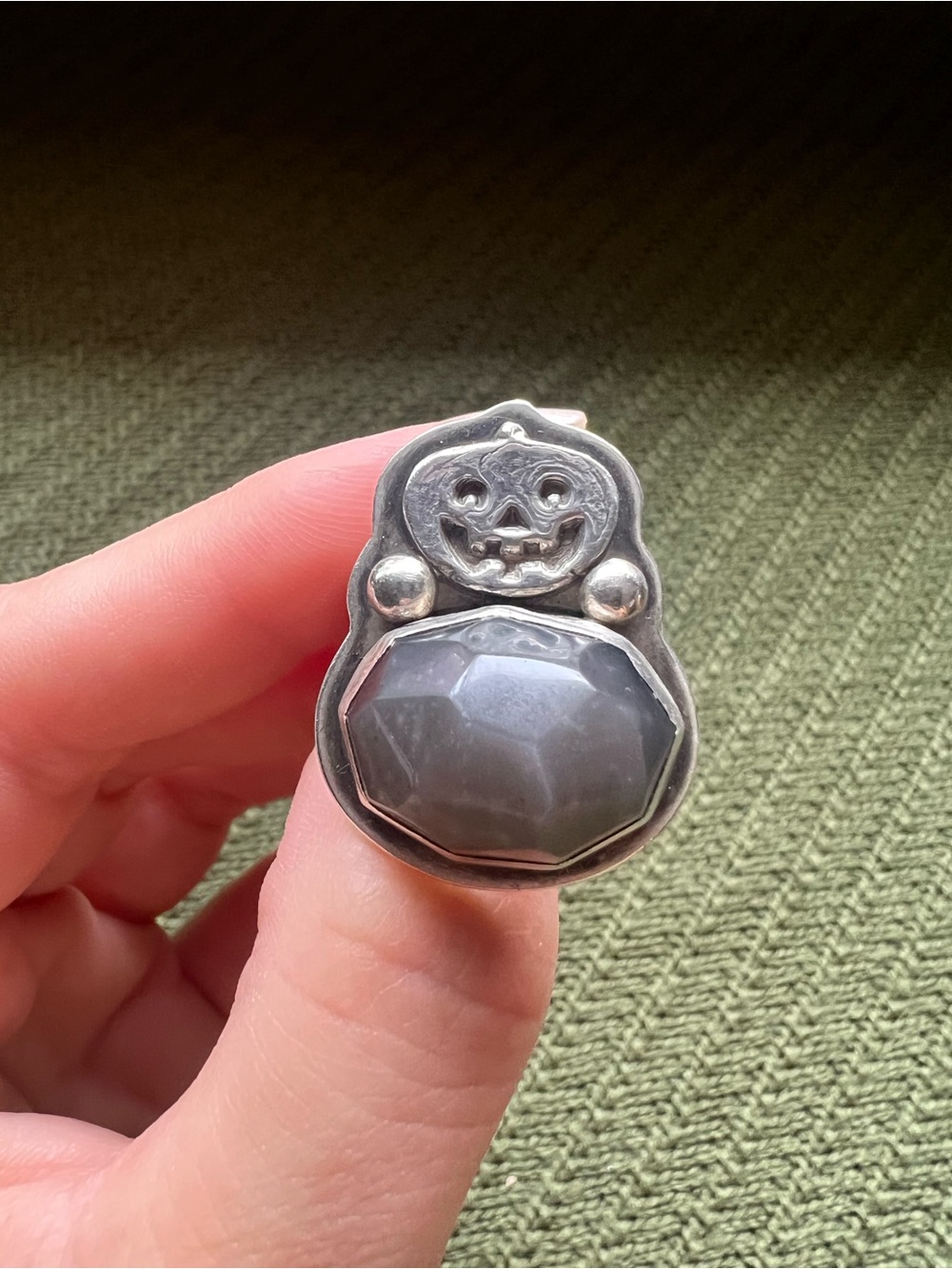 Sterling Silver Pumpkin Ring with Gray Faceted Stone
